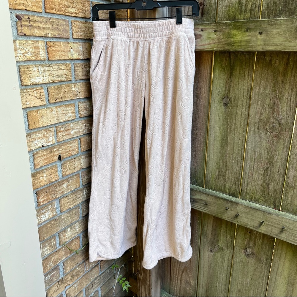 Offline by aerie Light Beige Terry Cloth Wide-Leg Track Pants w/ Smiley Face’s
